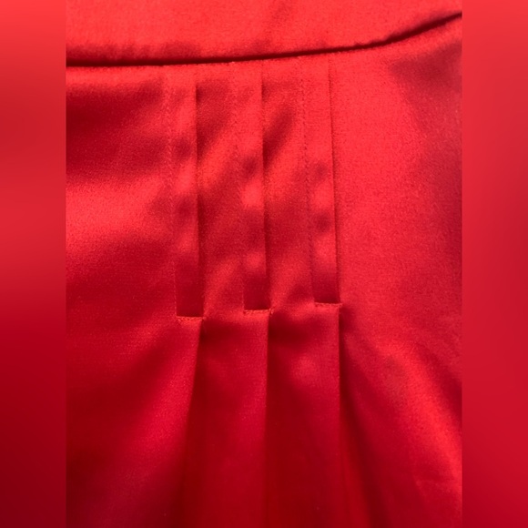 Apostrophe Stretch Cyprus Group Rocket Red Size Silky Skirt 2 NWOT - Picture 2 of 11